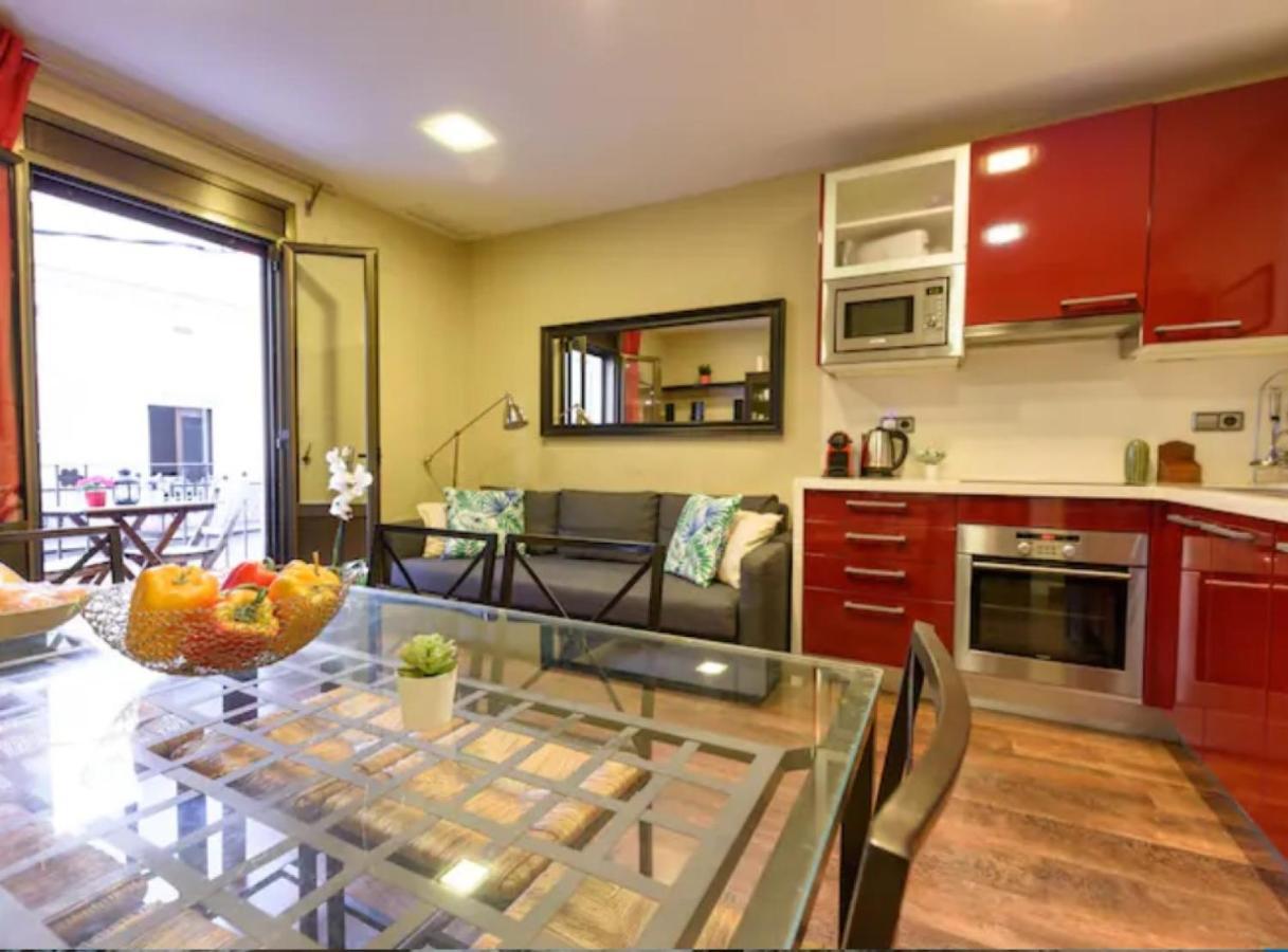 Ramblasrentals Cozy Renovated 2Br With Balcony Lift 20M Rambla - Parking - Wifi Barcelona Buitenkant foto