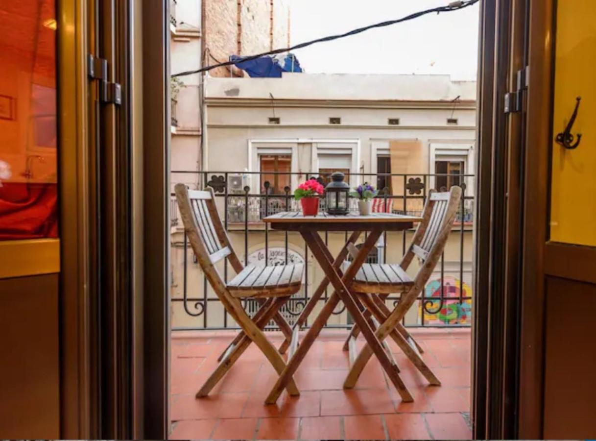Ramblasrentals Cozy Renovated 2Br With Balcony Lift 20M Rambla - Parking - Wifi Barcelona Buitenkant foto
