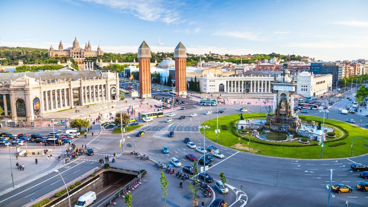Ramblasrentals Cozy Renovated 2Br With Balcony Lift 20M Rambla - Parking - Wifi Barcelona Buitenkant foto